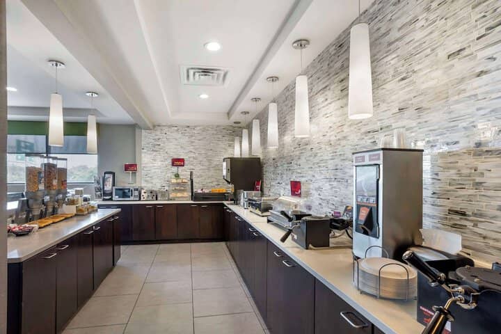 Breakfast area
